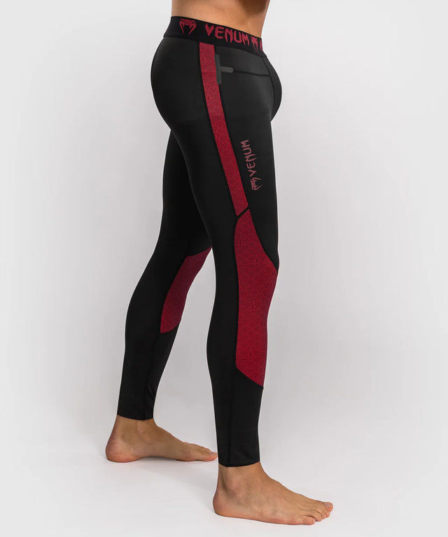 Venum x Assassin's Creed Shadows Spats - Burgundy/Black