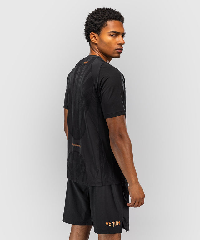 T-shirt Venum G-Fit Revolution Dry Tech – Preto/Cobre