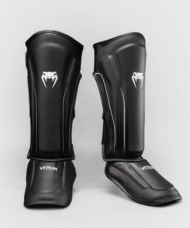 Venum Shin guards Stealth – Black/White