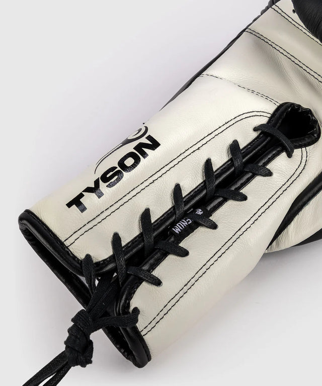Venum x Mike Tyson Bokshandschoenen Giant 2.0 Pro met vetersluiting - Zwart/Wit