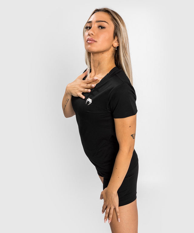 Koszulka Venum Essential – Czarna