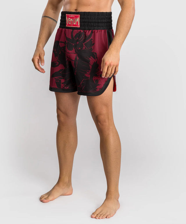 Spodenki bokserskie Venum x Assassin's Creed Shadows – Burgundy/Czarne