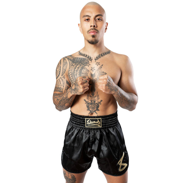Shorts de Muay Thai 8 WEAPONS Strike – Noir/Or
