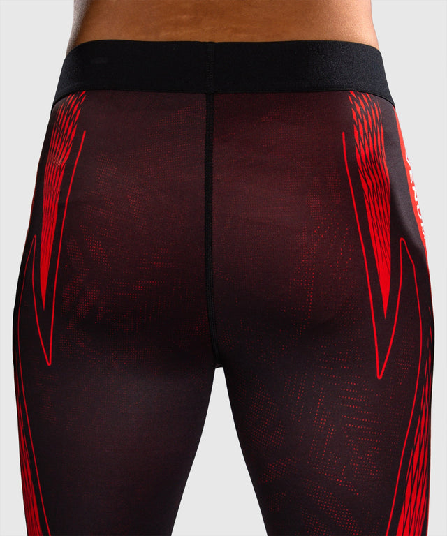 Shorts de compression Venum Amazonia Reborn – Noir/Rouge