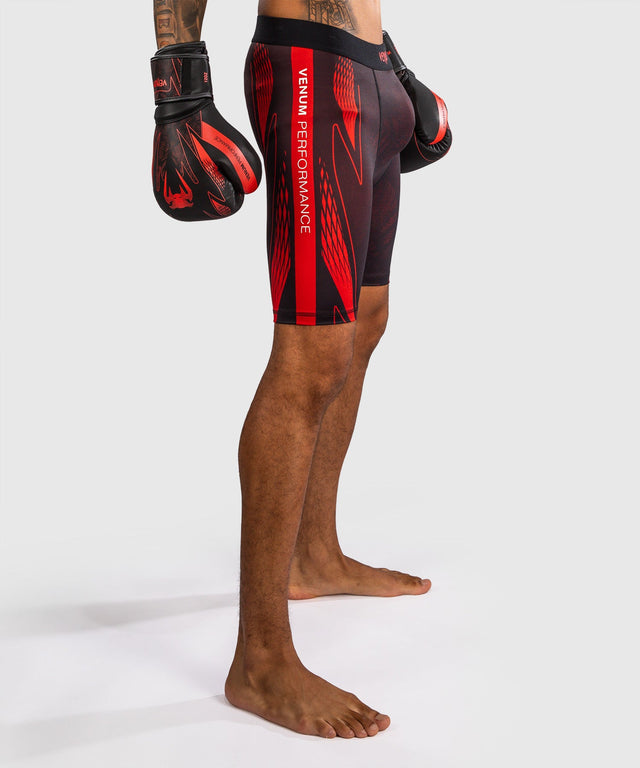 Shorts de compression Venum Amazonia Reborn – Noir/Rouge