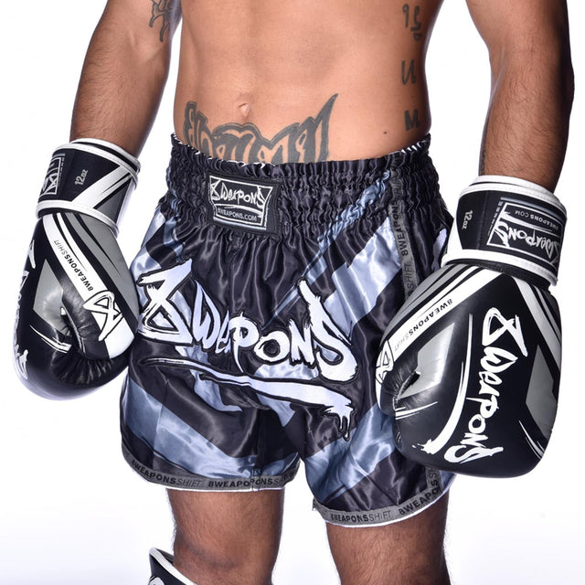 Spodenki Muay Thai 8 WEAPONS Shift – Czarne Mat