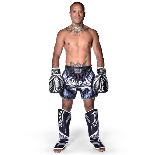 Spodenki Muay Thai 8 WEAPONS Shift – Czarne Mat