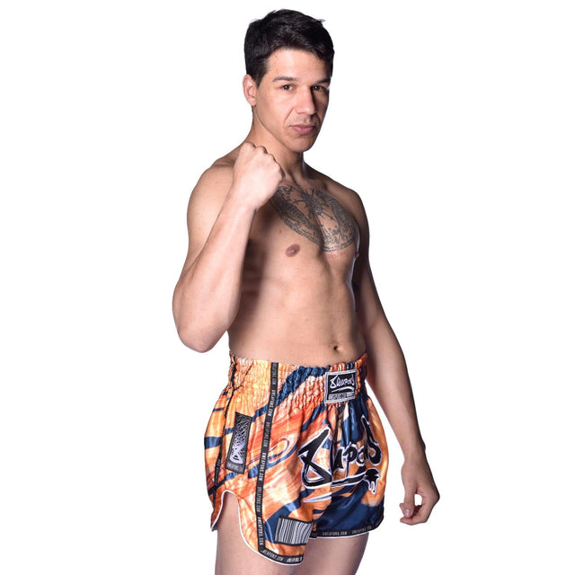 8 WEAPONS Muay Thai Shorts Vivo – Magma