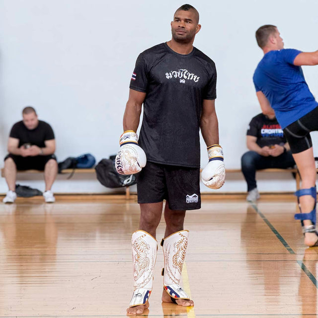 Spodenki Muay Thai Phantom Athletics EVO – Czarne/Szare