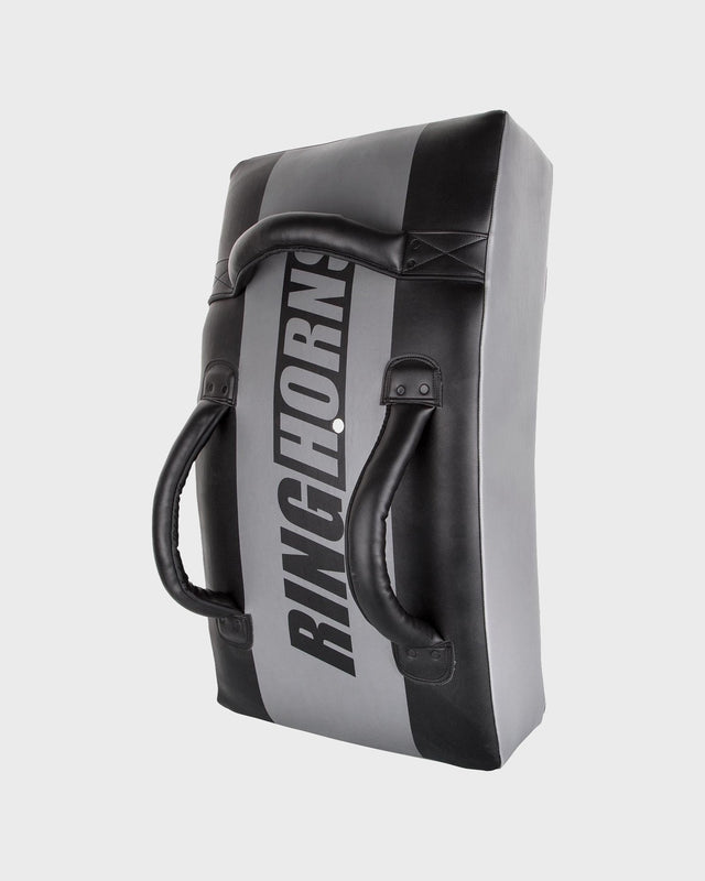Ringhorns Kick Shield Charger Black