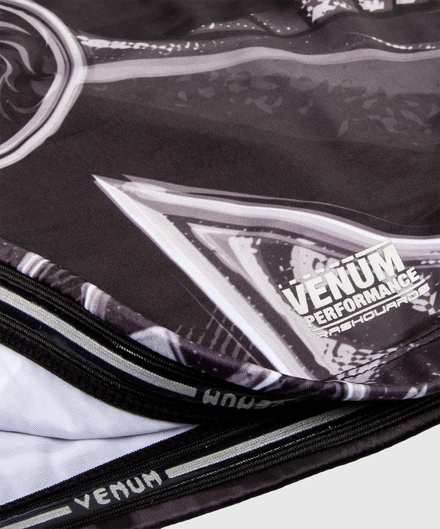 Venum Rashguard Gladiator 3.0 Mâneci Scurte – Negru/Gri/Alb
