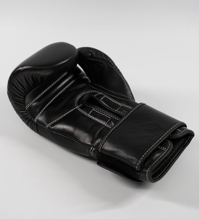 Caged Boxing gloves 'X' Series - Black/White - Boxing gloves
