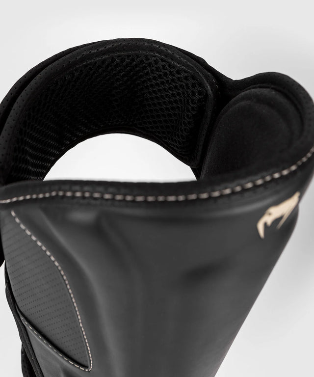 Venum Kickboxing Shin Guards Impact Evo - Black