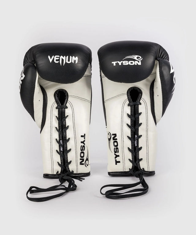 Venum x Mike Tyson Bokshandschoenen Giant 2.0 Pro met vetersluiting - Zwart/Wit