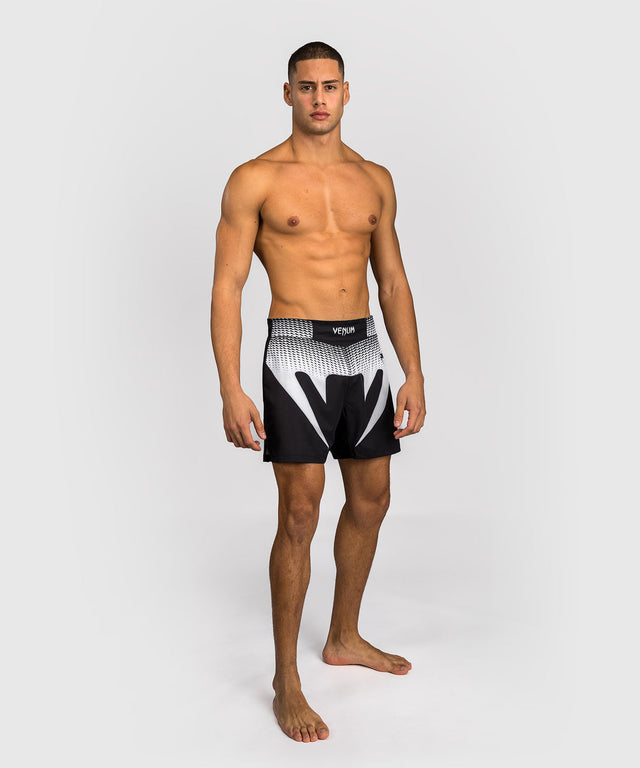 Spodenki MMA Venum No Gi – Czarne/Białe