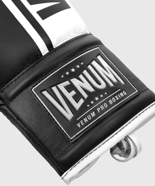 Venum Shield Pro Boxhandschuhe – Schwarz/Weiß