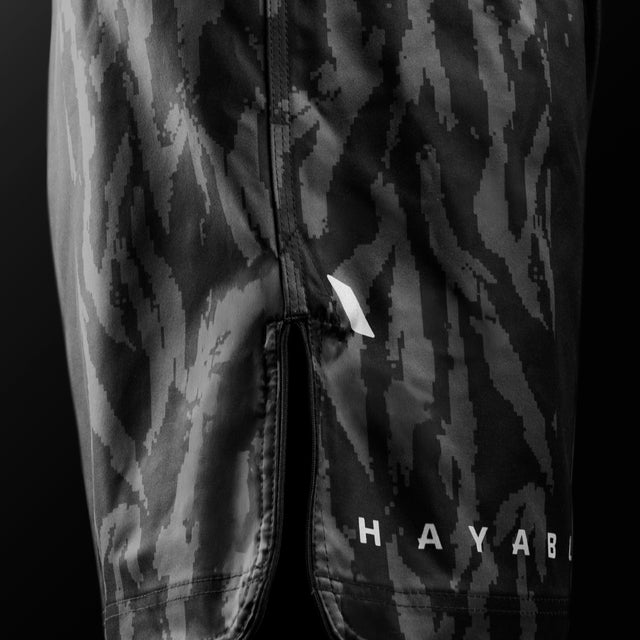 Hayabusa MMA Shorts Apex Lang - Carbon Zwart