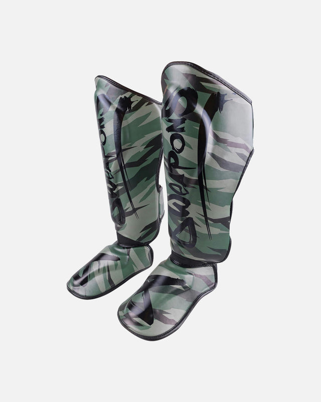 Ochraniacze na piszczele 8 WEAPONS Unlimited 2.0 – Woodland Camo