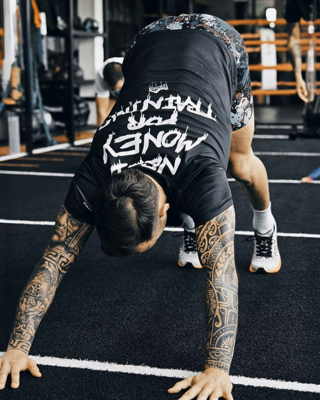 Phantom Athletics Trainingsshirt EVO Need Money For Training - Zwart