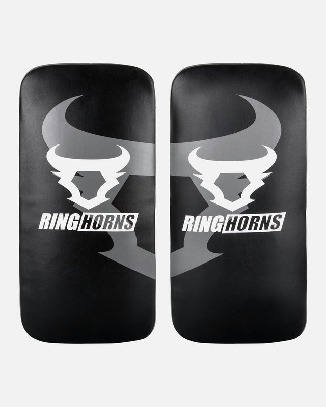 Pady Ringhorns Charger by Venum – Czarne