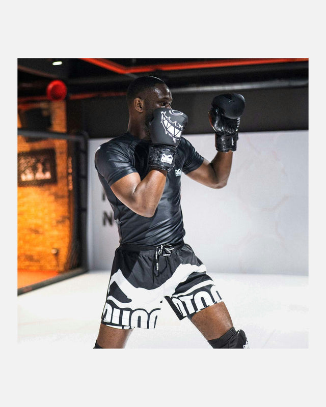 Spodenki MMA Phantom Athletics Fusion-R 2in1 Savage – Czarne/Białe