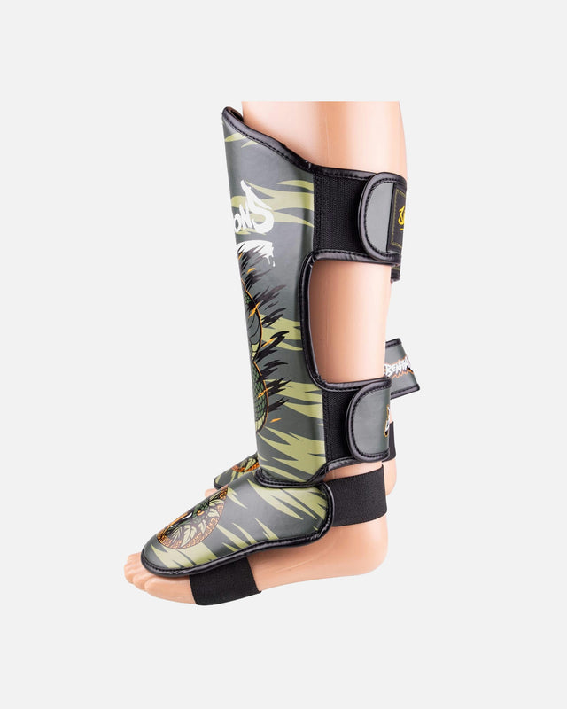 8 WEAPONS Shin guards Beastial Viper – Khaki