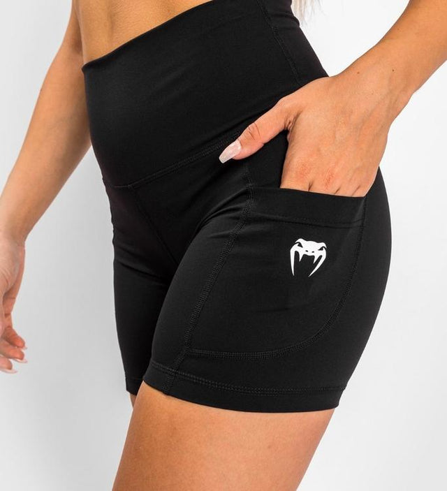 Spodenki Venum Essential – Czarne – Damskie