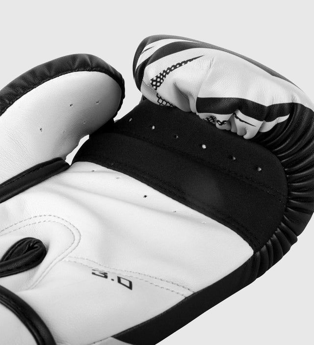 Venum (Kick)Bokshandschoenen Challenger 3.0 - Zwart/Wit - (Kick)Bokshandschoenen