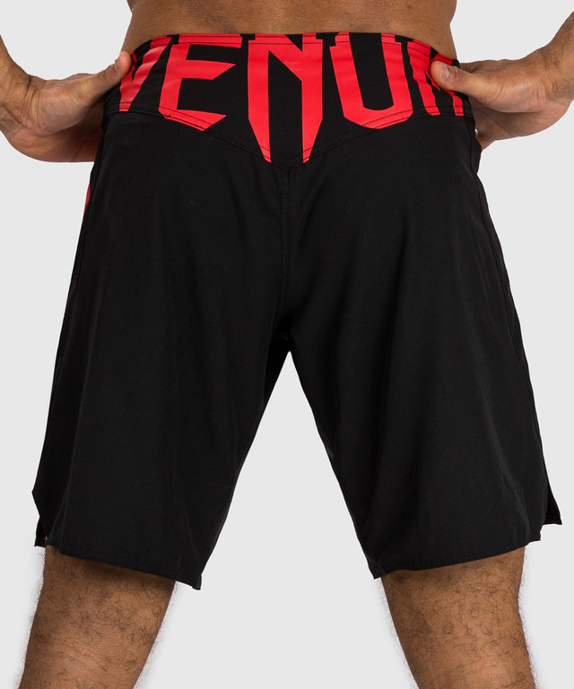 Spodenki MMA Venum Light 5.0 – Czarne/Czerwone