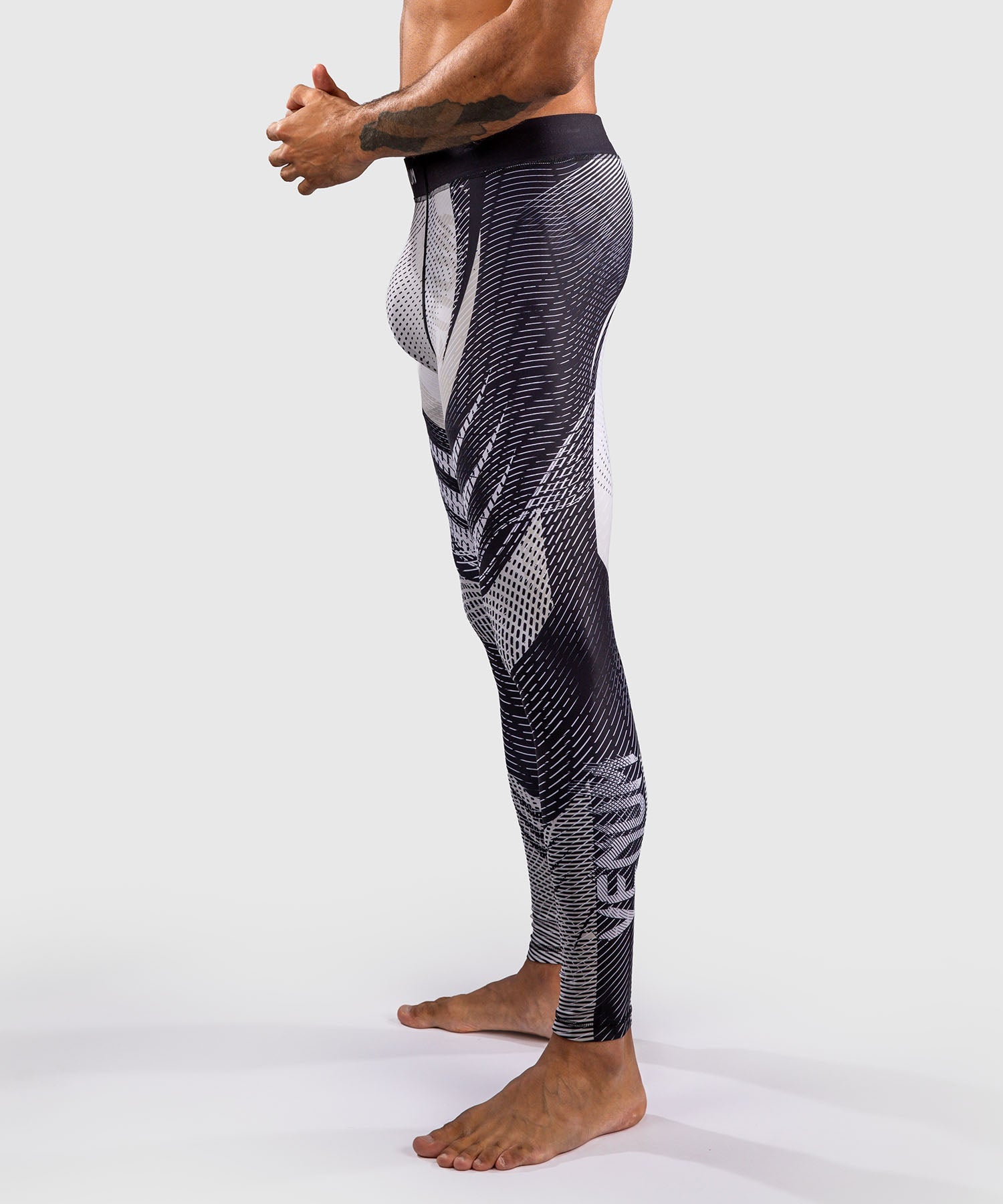 Venum Compression Shorts Galactic 3.0 – Off-white/Black