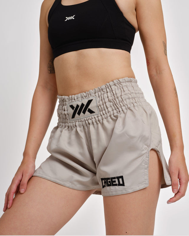 Caged Muay Thai Shorts Classic - Licht Grijs/Zwart vrouw