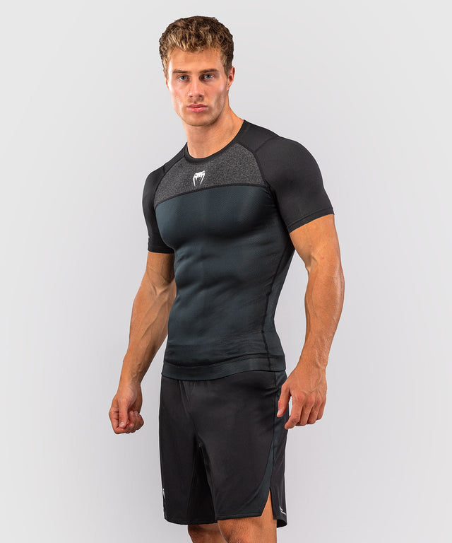 Venum Rashguard G-Fit Scale Korte Mouwen - Zwart