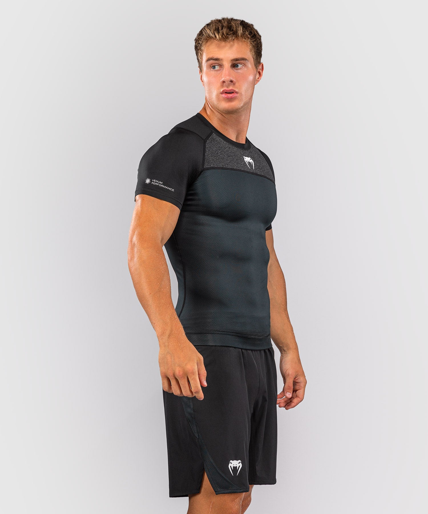 Venum Rashguard G-Fit Scale Korte Mouwen - Zwart