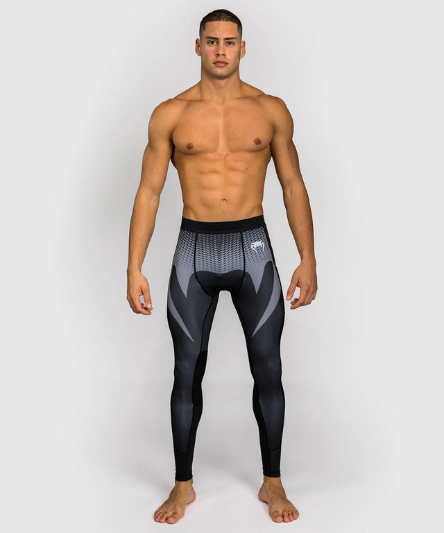Spats de MMA Venum No Gi – Preto/Prata