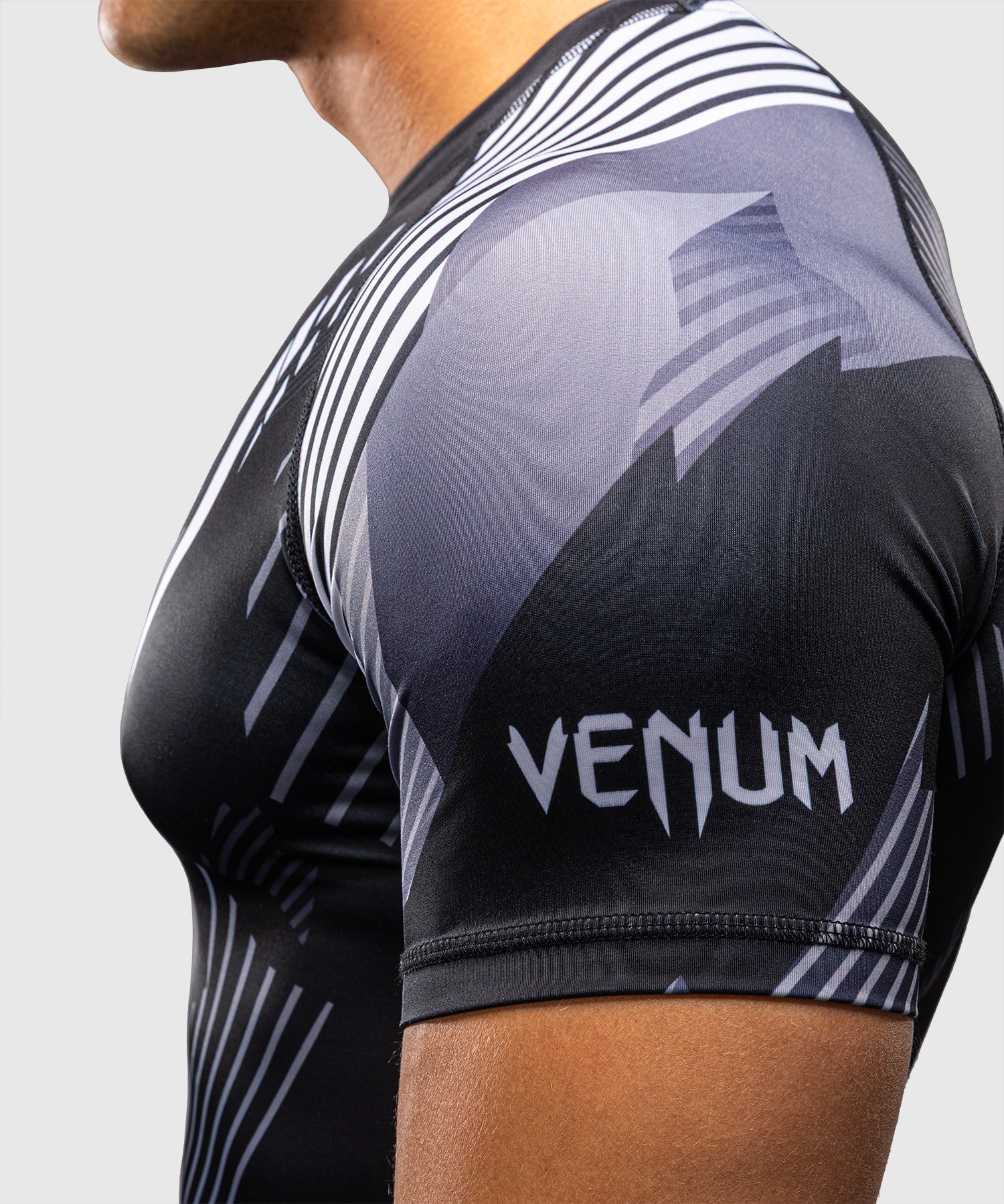 Venum Rashguard No-Gi 6.0 Korte Mouwen - Zwart/Wit