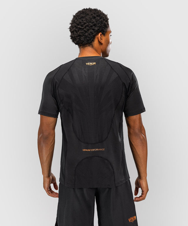 T-shirt Venum G-Fit Revolution Dry Tech – Preto/Cobre