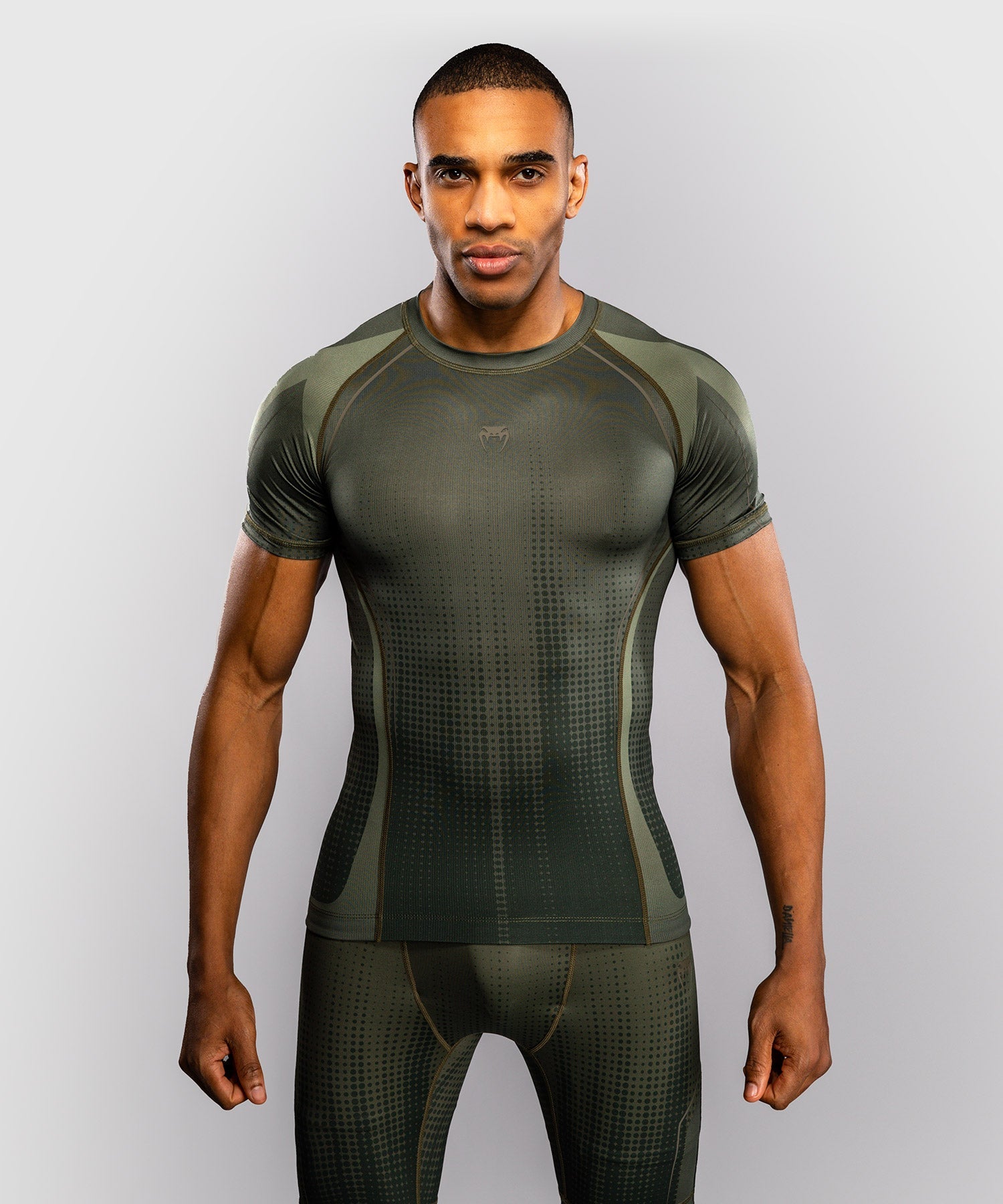 Venum Rashguard Stealth Korte Mouwen - Kaki/Legergroen