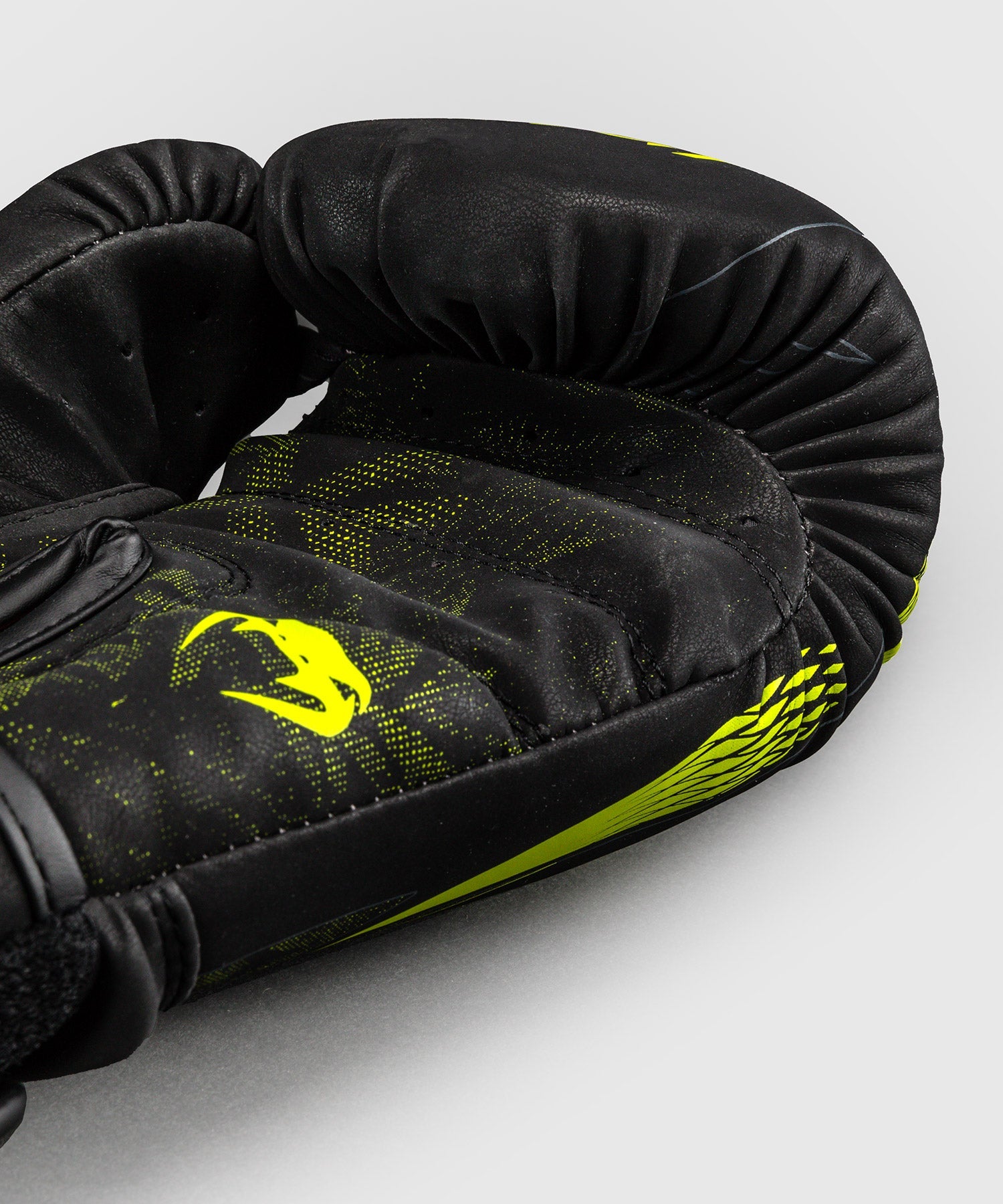 Venum Bokshandschoenen Impact Amazonia Reborn - Zwart/Groen