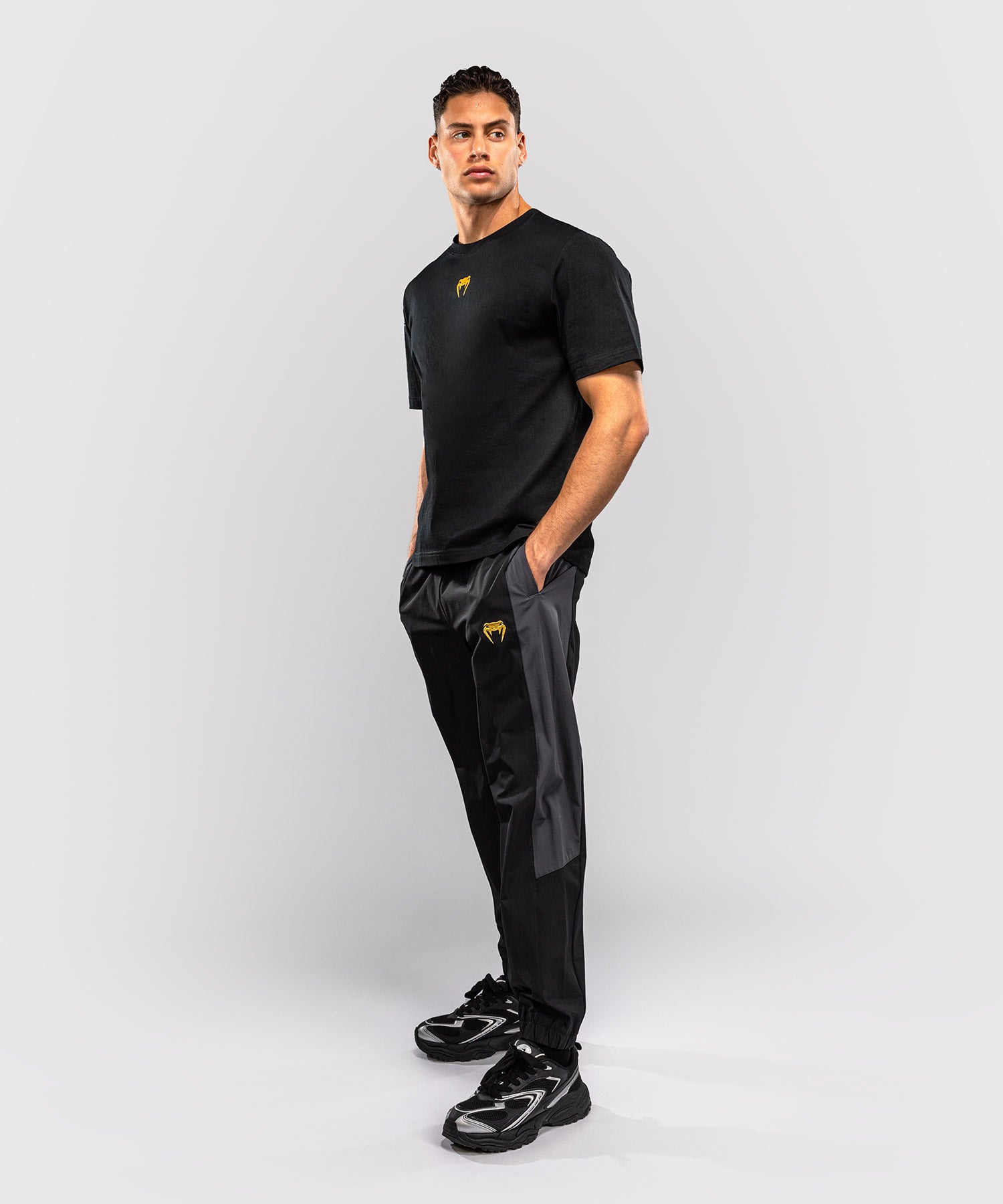 Venum T-Shirt Essential - Zwart/Goud