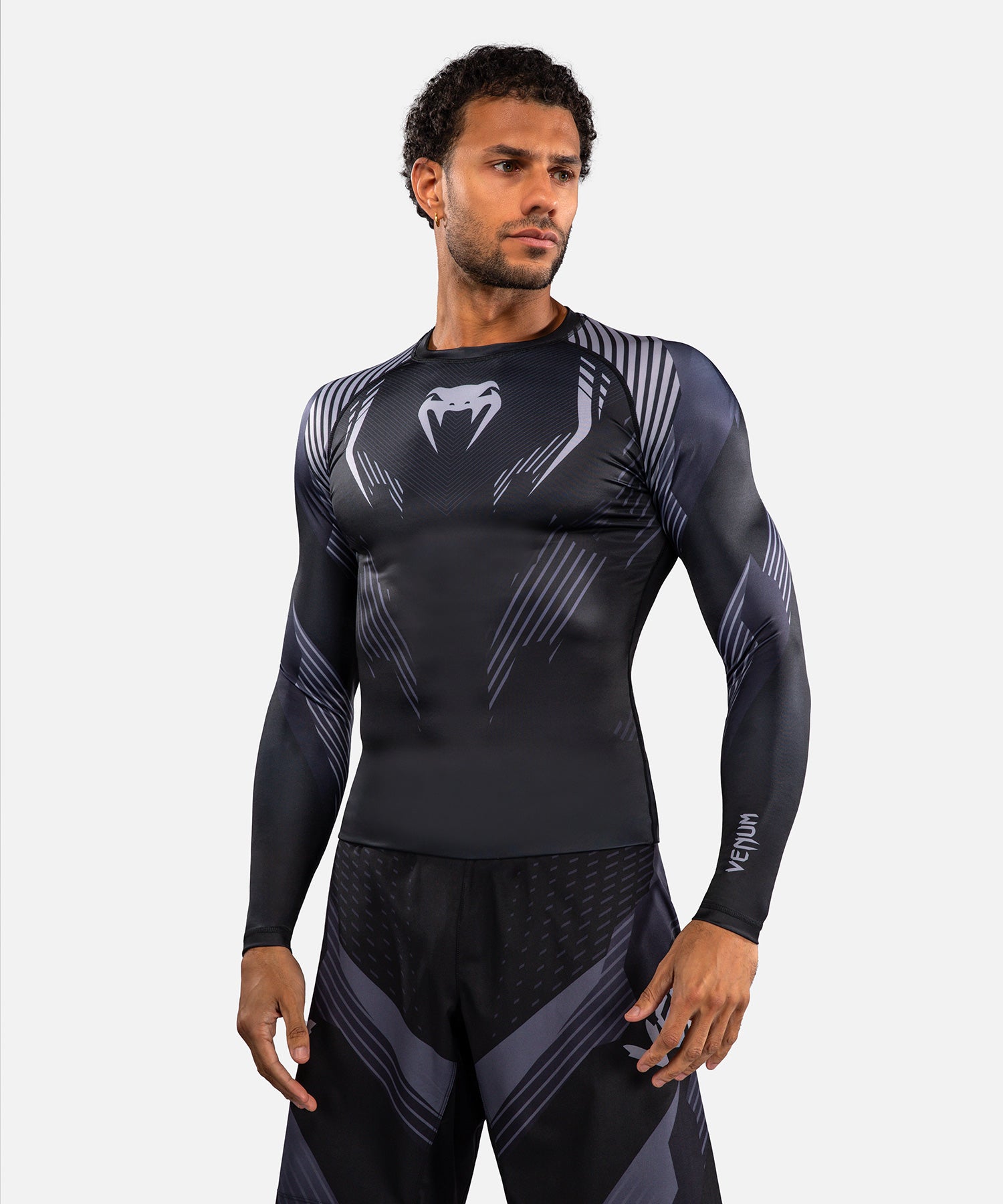 Rashguard Venum No-Gi 6.0 Maniche Lunghe – Nero/Grigio