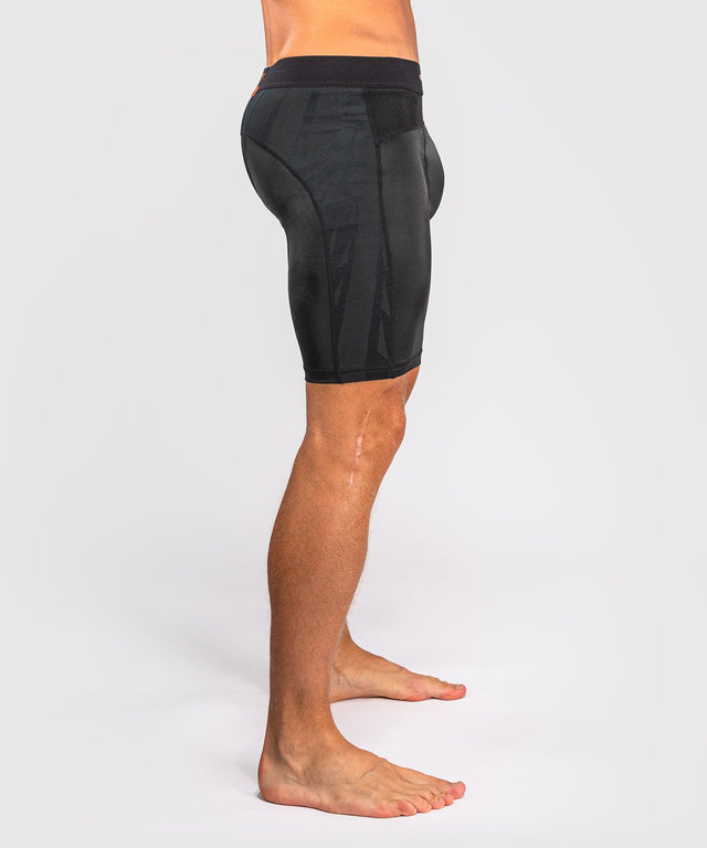Venum G-Fit Revolution Kompressionsshorts G-Fit Vale Tudo-shorts – Svart/Koppar