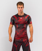 Rashguard Venum Crimson Viper 2.0 – Manica Corta Nero/Rosso