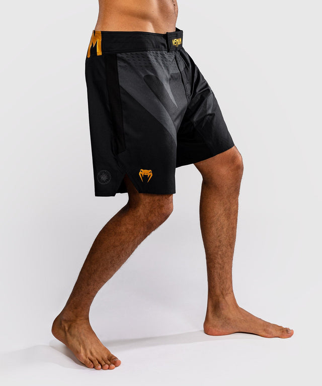 Venum MMA Shorts Attack - Zwart/Goud
