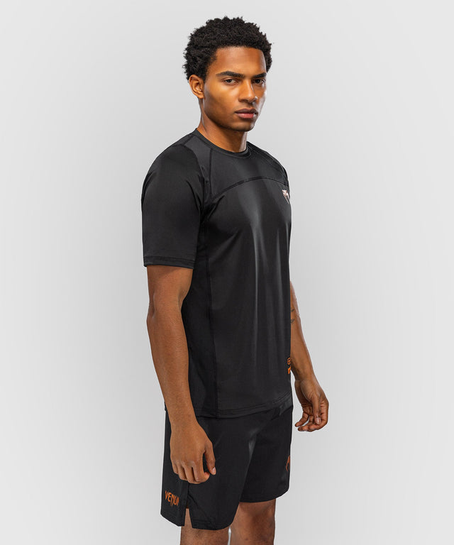 T-shirt Venum G-Fit Revolution Dry Tech – Preto/Cobre