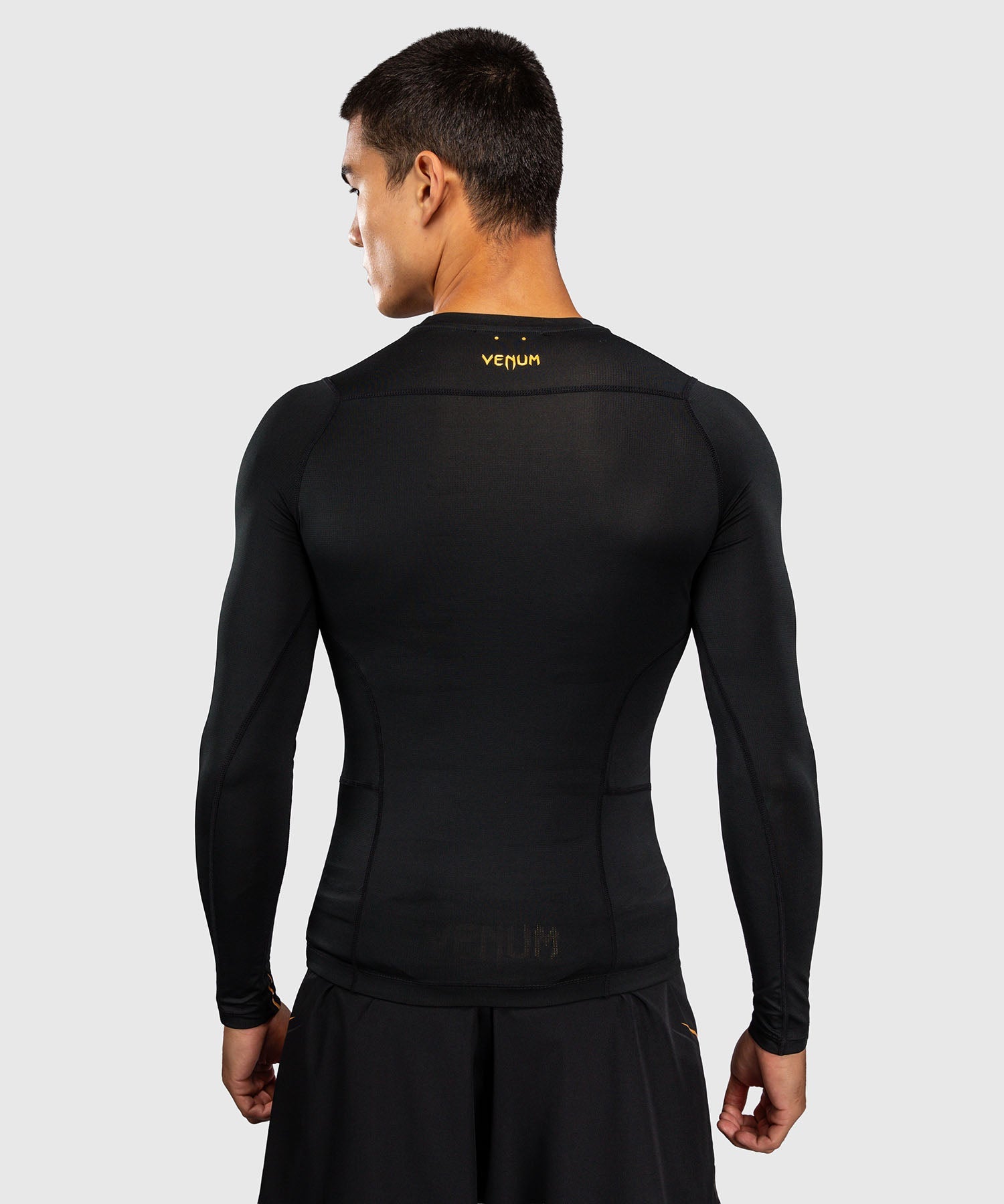 Venum Rashguard G-Core Lange Mouwen - Zwart/Goud