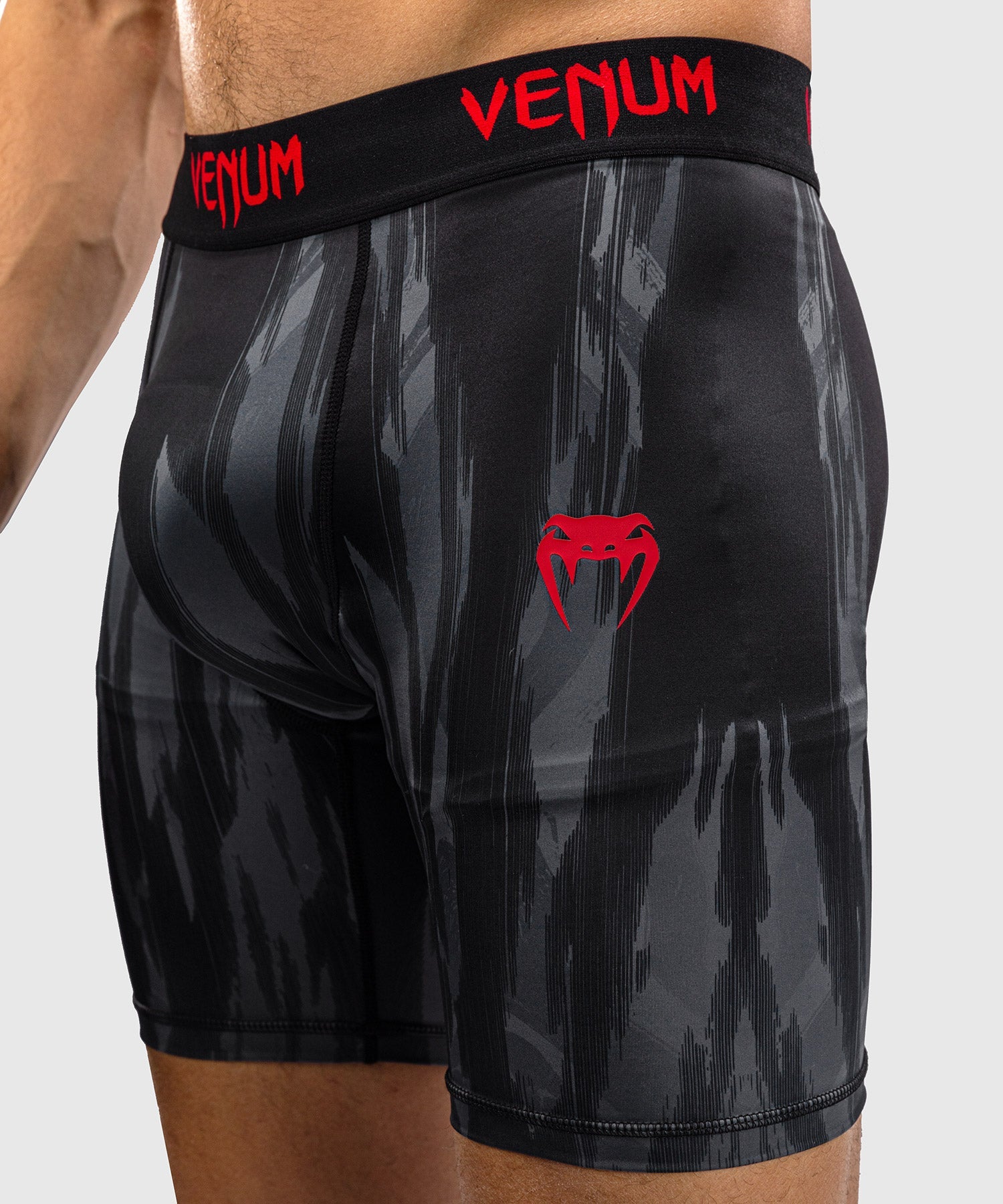 Venum Compressie Shorts Demon - Zwart/Grijs (VENUM-06364-109)