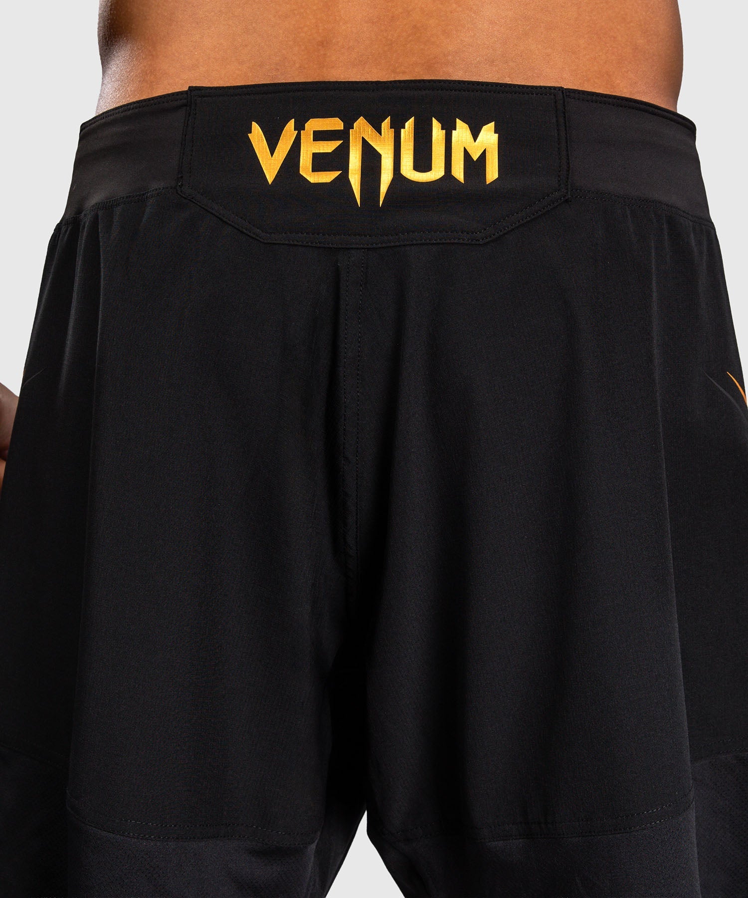 Venum MMA Shorts G-Core - Zwart/Goud