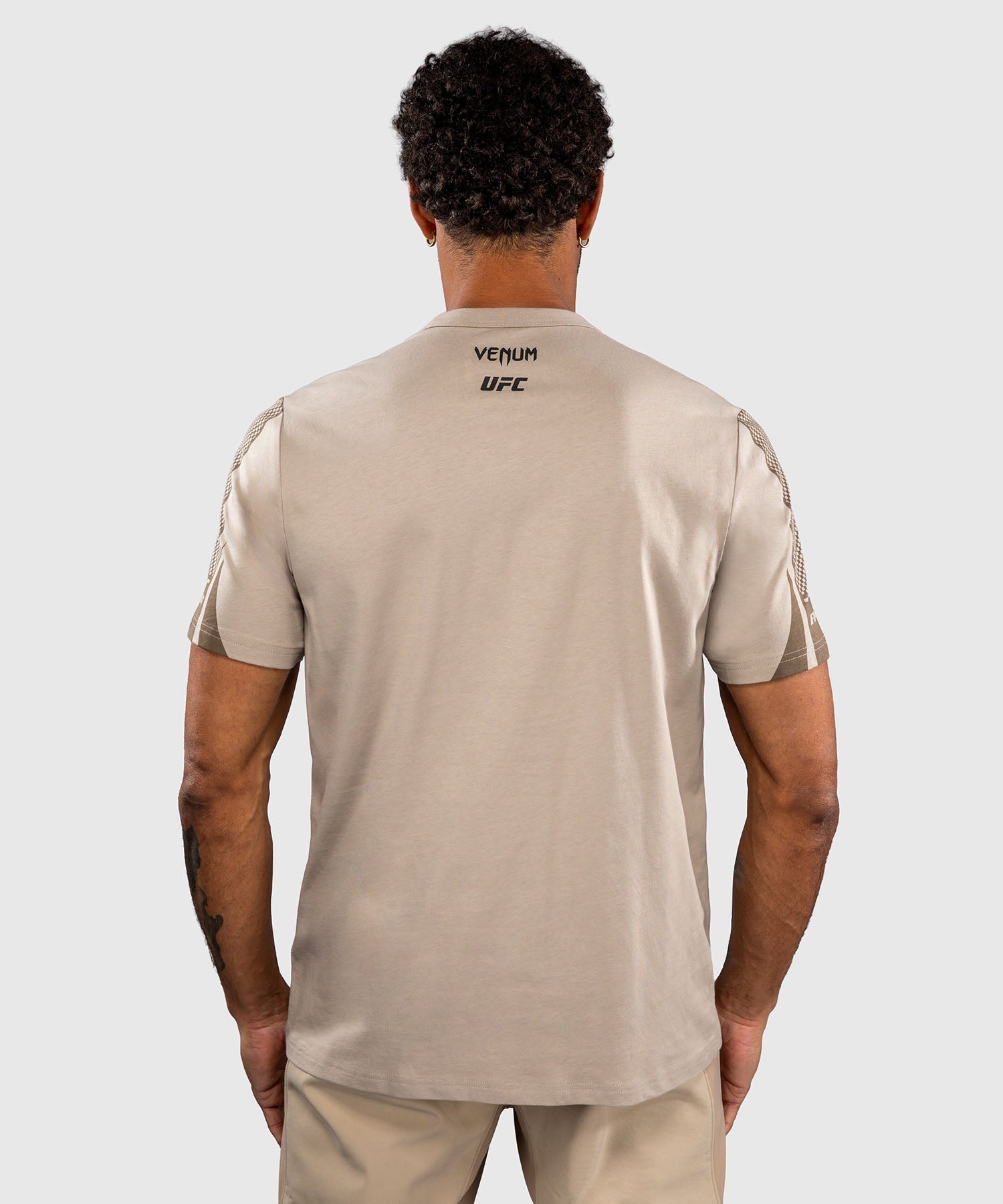 Venum UFC T-Shirt Unity Korte Mouwen - Zand