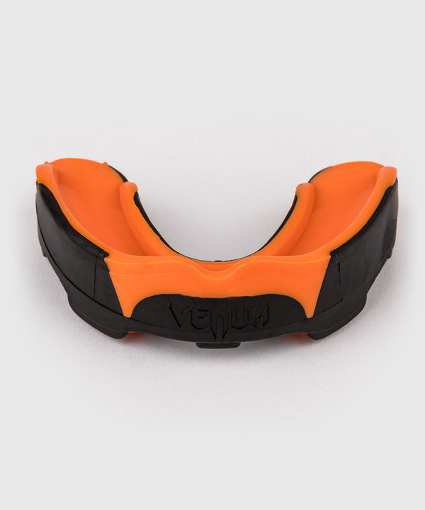 Venum Tandbeskytter Predator – Sort/Orange