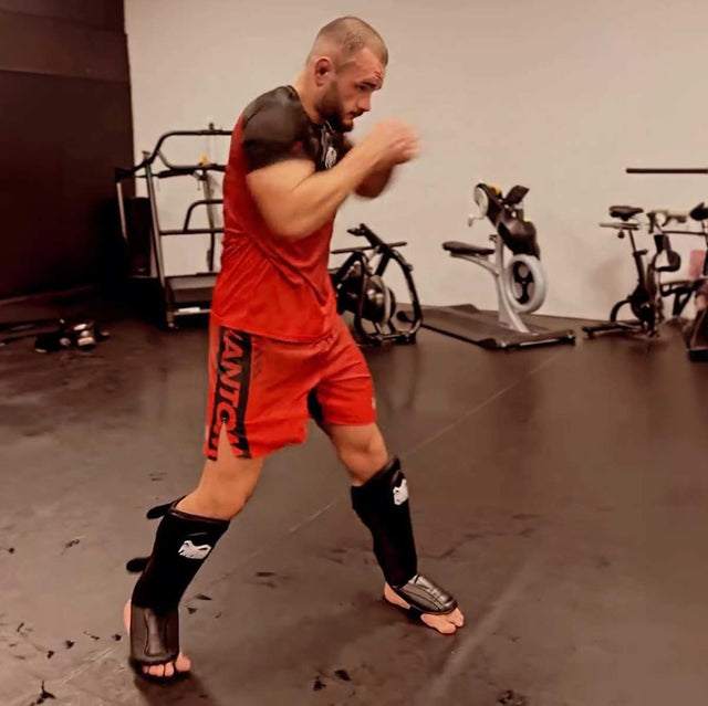 Phantom Athletics MMA Shorts EVO Apex - Rood